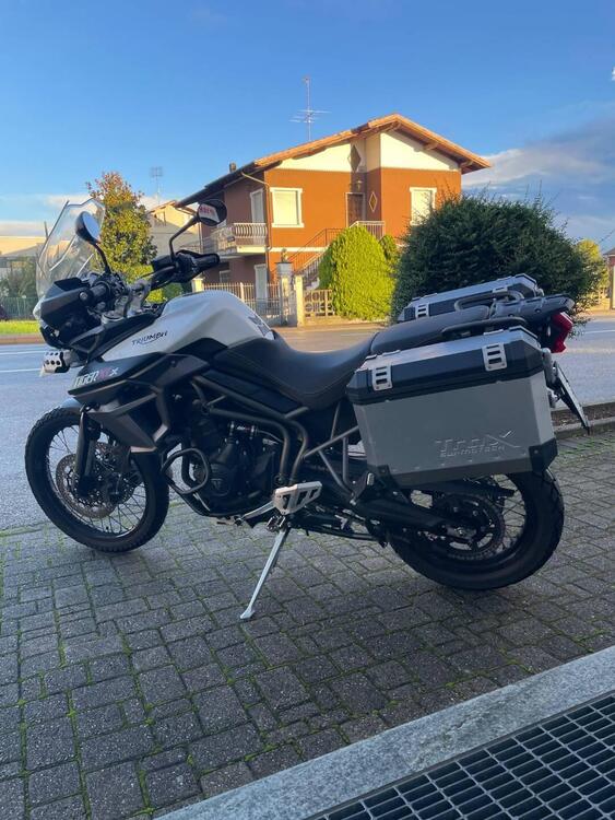 Triumph Tiger 800 XCx (2015 - 17) (3)