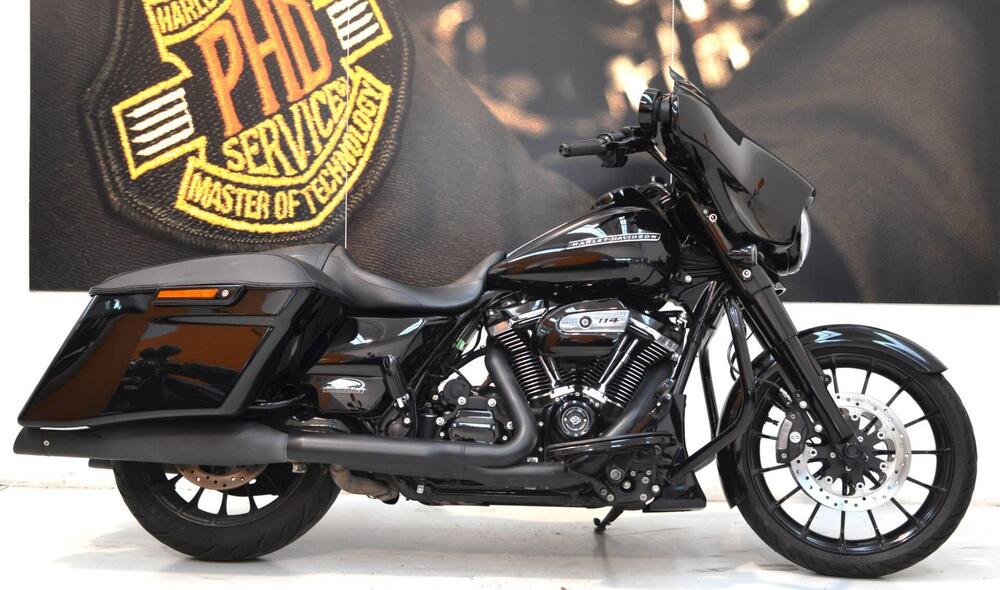 Harley-Davidson 114 Street Glide Special (2019 - 20) - FLHXS (2)