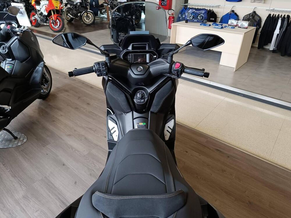 Yamaha X-Max 300 (2021 - 24) (5)