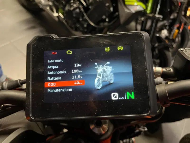 KTM 390 Duke (2024 - 25) (2)