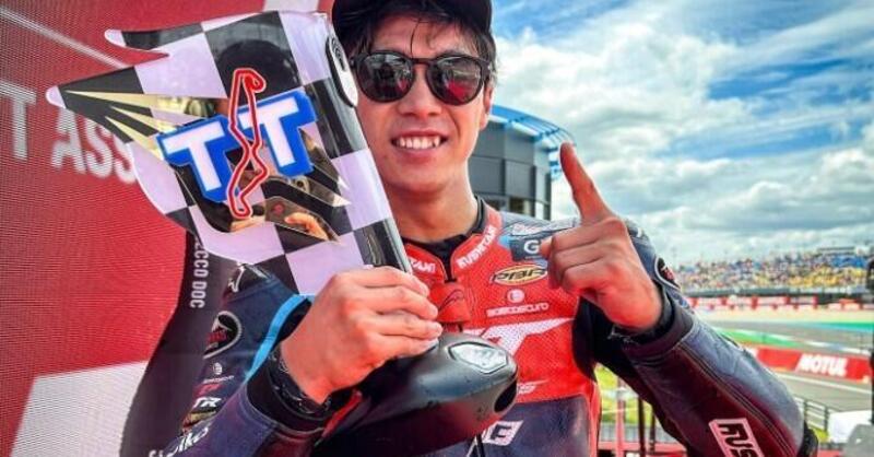 MotoGP 2024. GP della Thailandia. Moto2: Ai Ogura campione del mondo a Buriram se... 