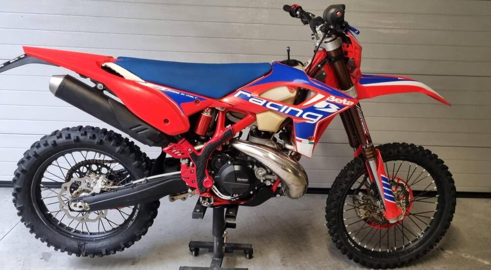 Betamotor RR 300 2T Enduro (2019) (2)