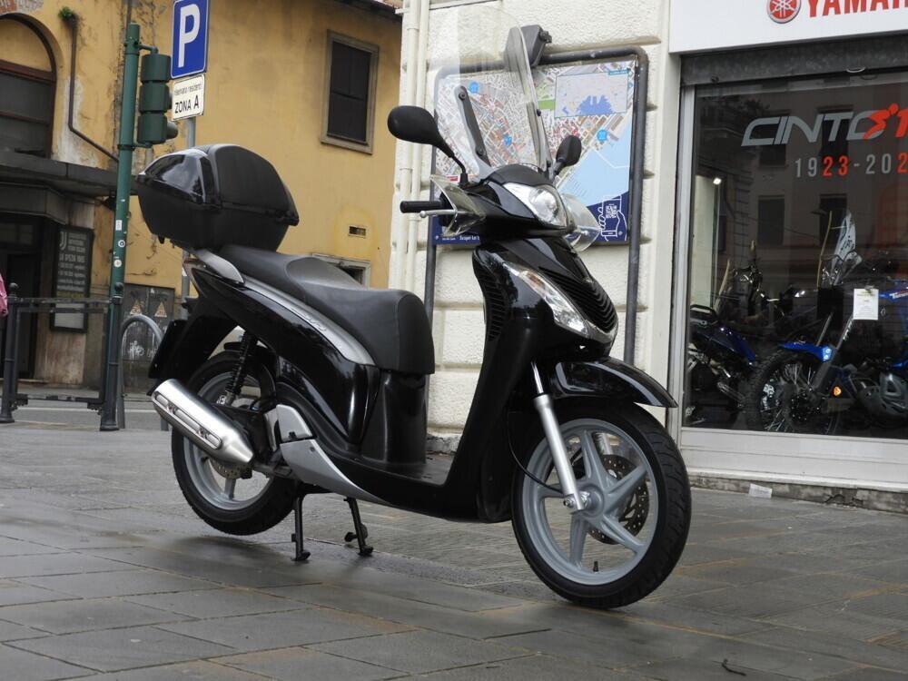 Honda SH 150 i (2009 - 12) (2)