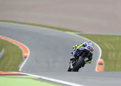 MotoGP 2016. Rossi: Troppo freddo: si spinge all'80%