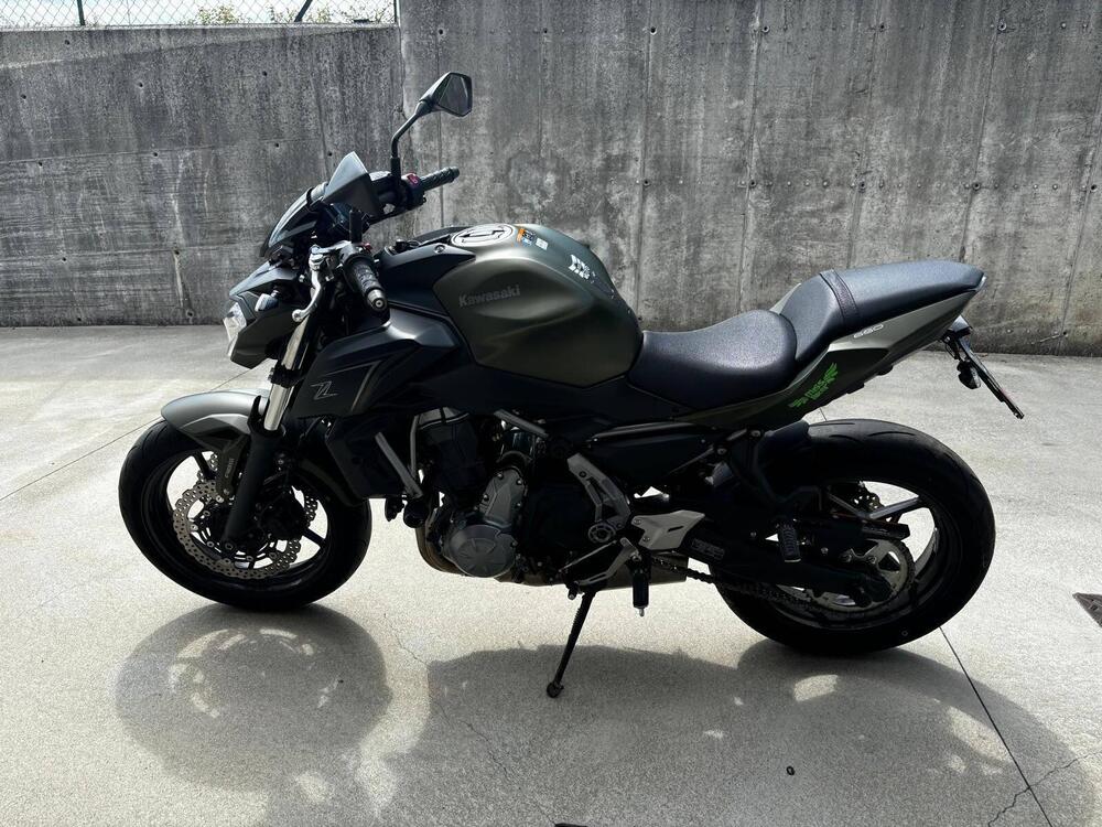 Kawasaki Z 650 (2017 - 19) (2)