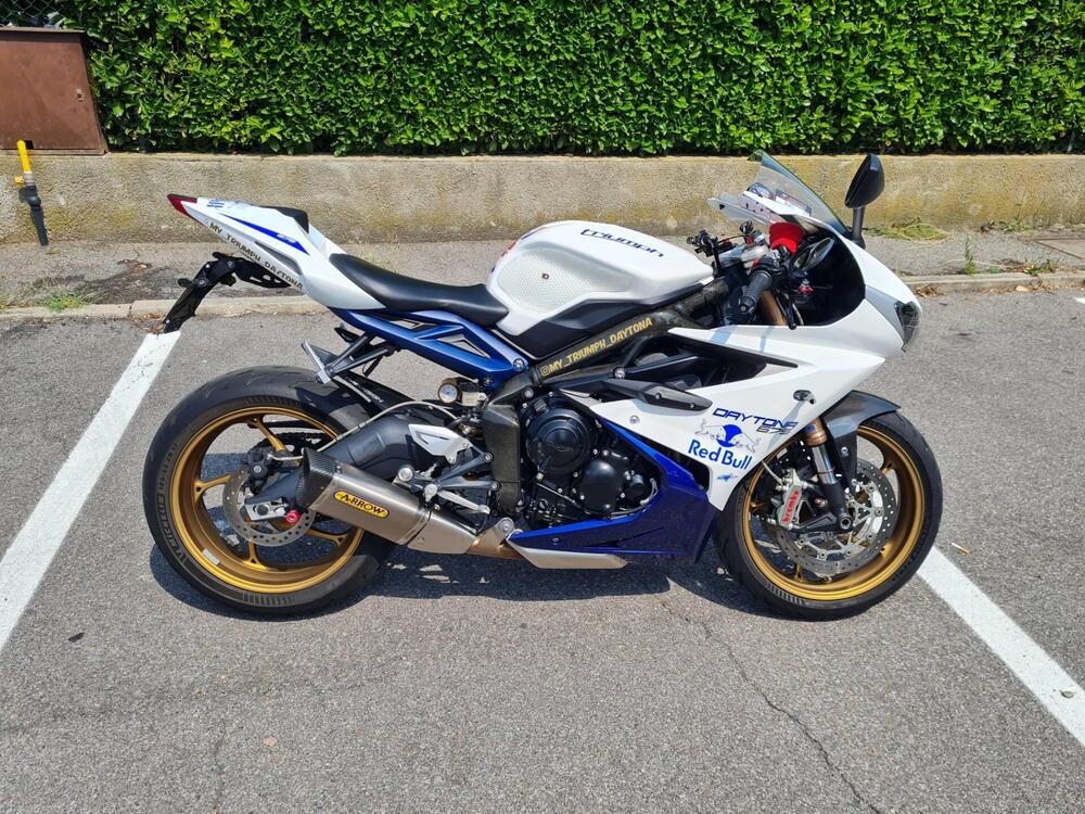 Triumph Daytona 675 (2013 - 14) (4)