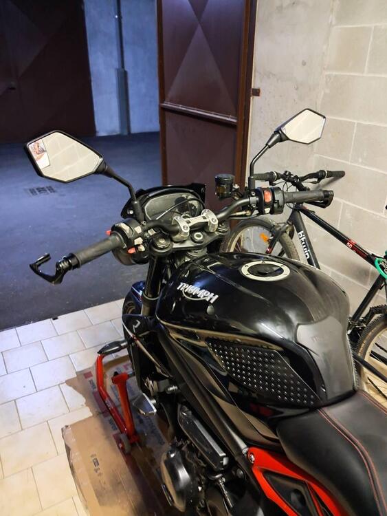 Triumph Street Triple R (2017 - 20) (3)