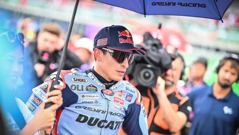 MotoGP 2024. GP della Thailandia. Marc Marquez: "A Pecco Bagnaia tocca rischiare se vuole recuperare punti"