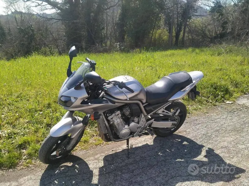 Yamaha FZS 1000 Fazer
