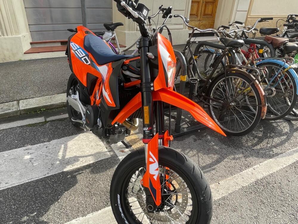 KTM 690 SMC R (2023 - 24) (4)