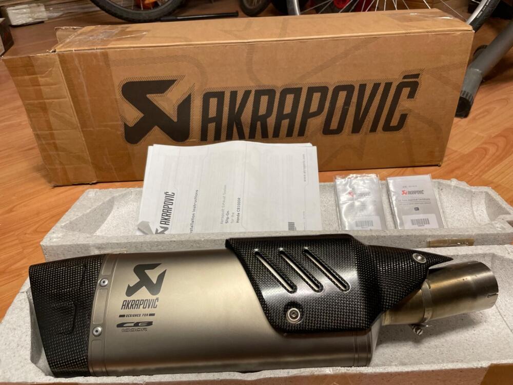 Scarico Akrapovic - Honda CB 1000 R (2)