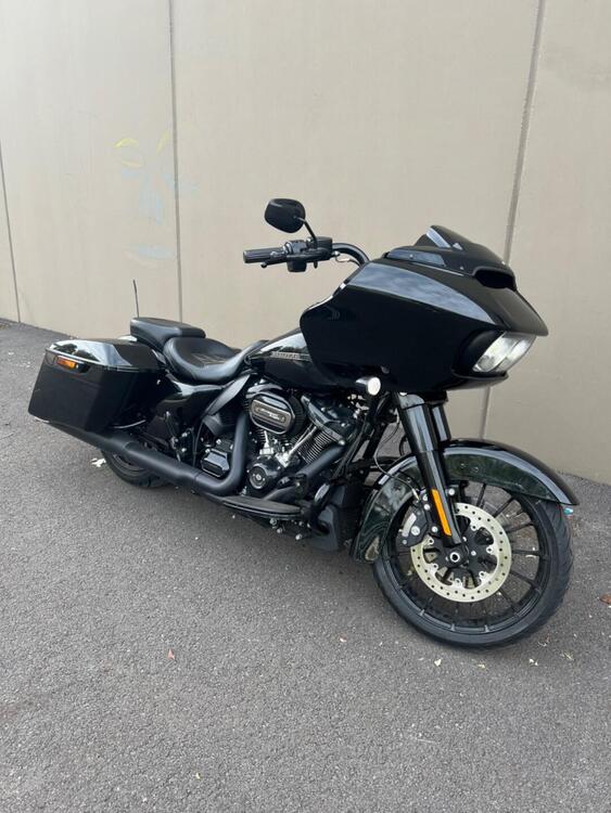 Harley-Davidson 107 Road Glide Special (2017 - 18) - FLTRXS (2)