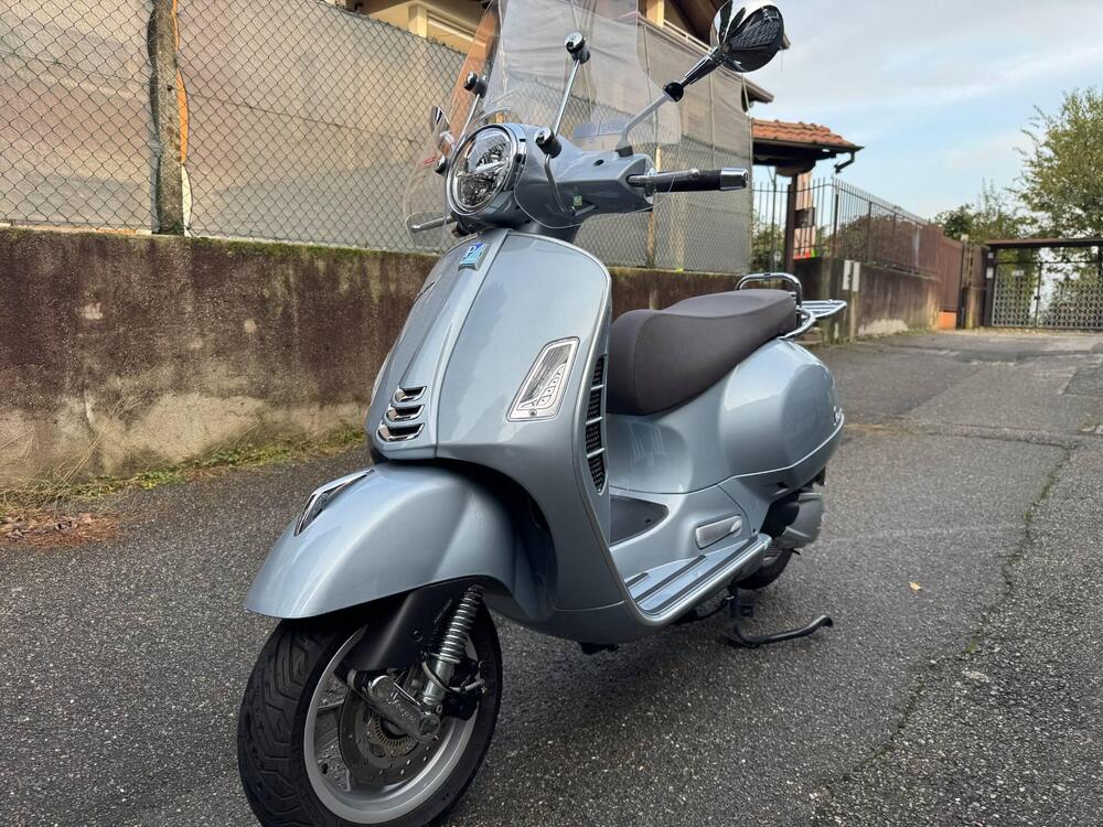 Vespa GTS 300 Hpe (2021 - 22) (4)