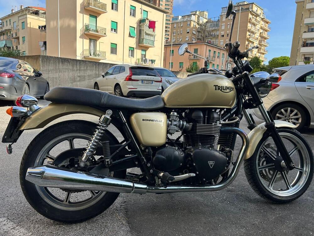 Triumph Bonneville SE (2009 - 13)