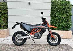 KTM 690 SMC R (2021-22) usata