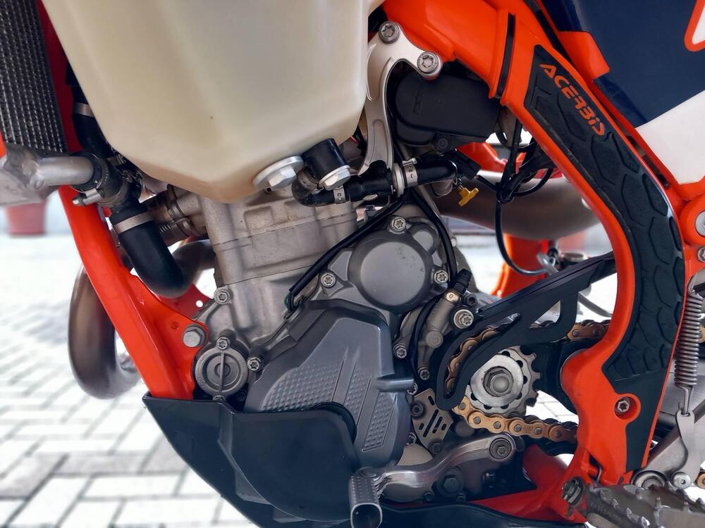 KTM EXC 250 F Six Days (2022) (3)