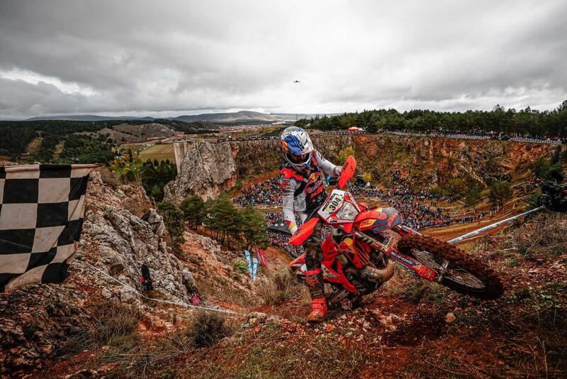 Hard Enduro. Hixpania. Billy Bolt torna alla vittoria, &ldquo;Mani&rdquo; Lettenbichler &egrave; Campione del Mondo [GALLERY]