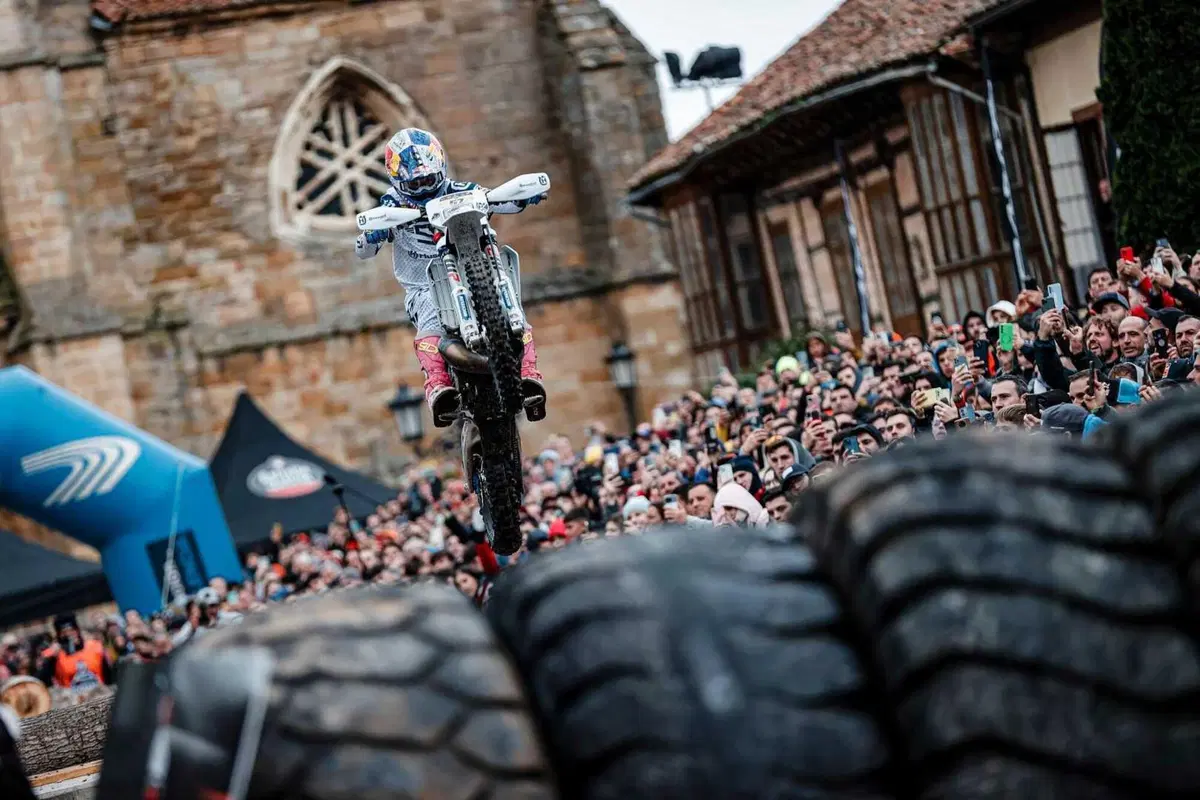 24MX Hixpania Hard Enduro. Billy Bolt torna alla vittoria, “Mani” Lettenbichler è Campione del Mondo [GALLERY] (19)