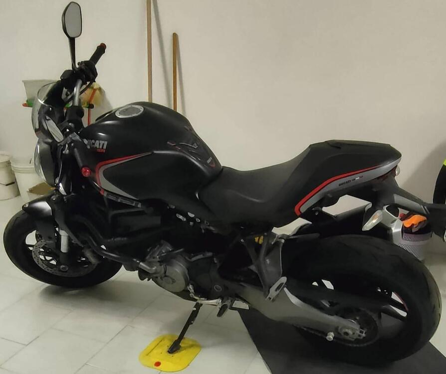 Ducati Monster 821 (2018 - 20) (2)