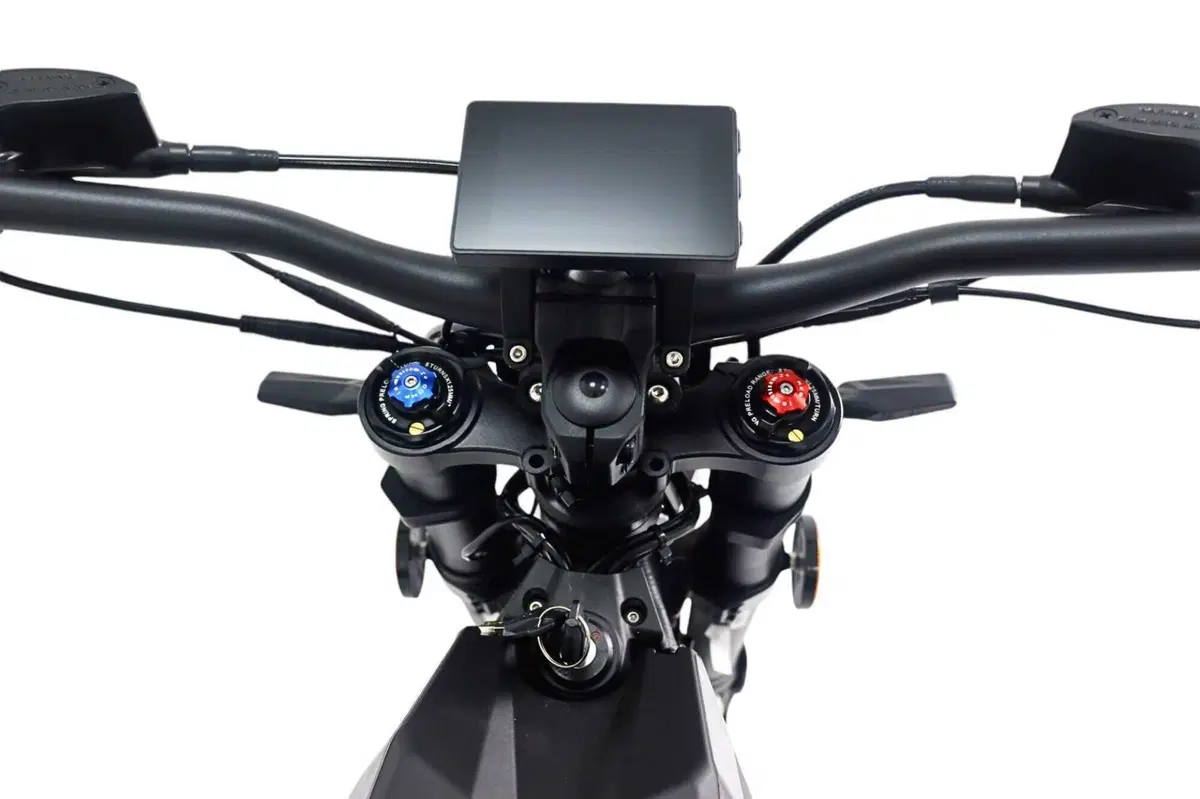 Talaria: ad EICMA arriverà la TL5500 PRO con 13,4 KW di picco e 76 kg di peso! (13)