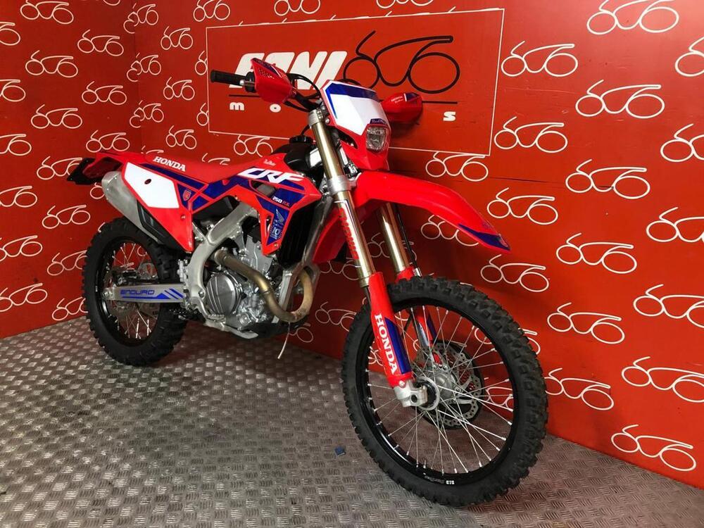 Honda CRF 250 R (2024) (2)