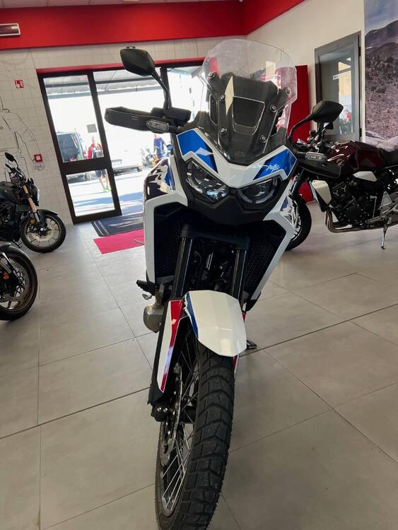 Honda Africa Twin CRF 1100L ES (2024 - 25) (2)