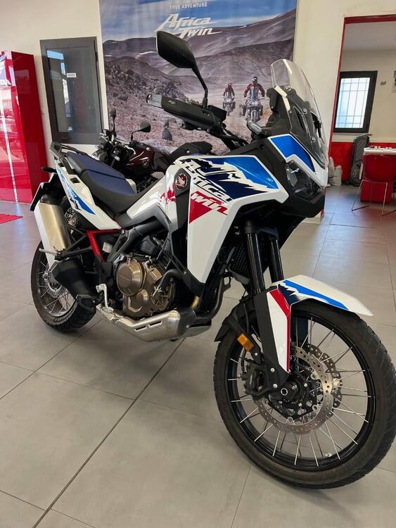 Honda Africa Twin CRF 1100L ES (2024 - 25) (3)