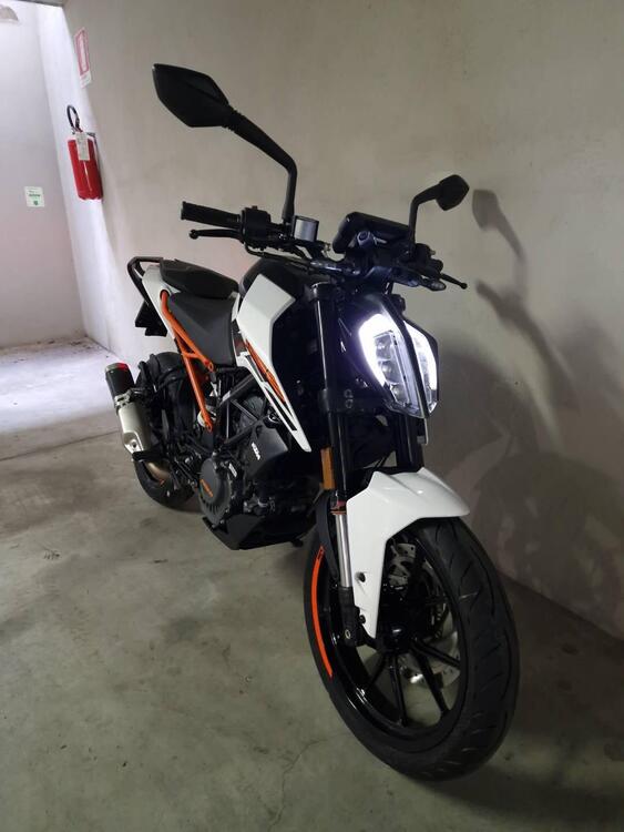 KTM 125 Duke ABS (2017 - 20) (2)