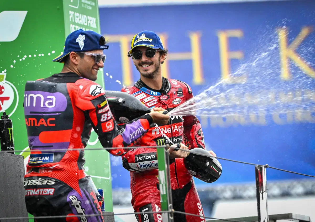 DopoGP Tailandia: Super Bagnaia stoppa Marquez e batte Martin [VIDEO ...