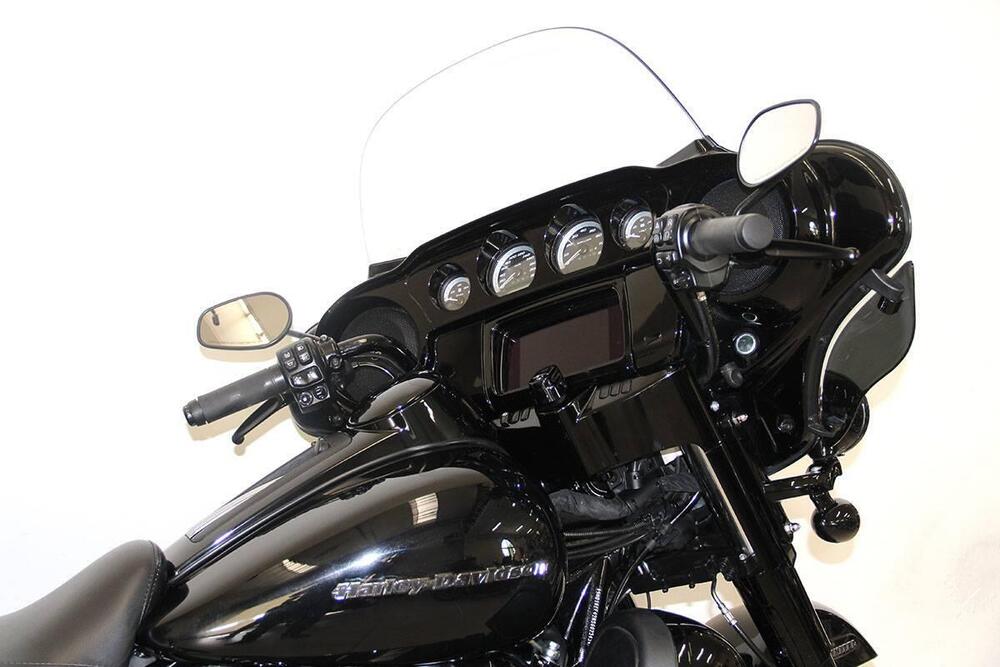 Harley-Davidson 114 Electra Glide Ultra Limited (2021 - 22) - FLHTK (3)