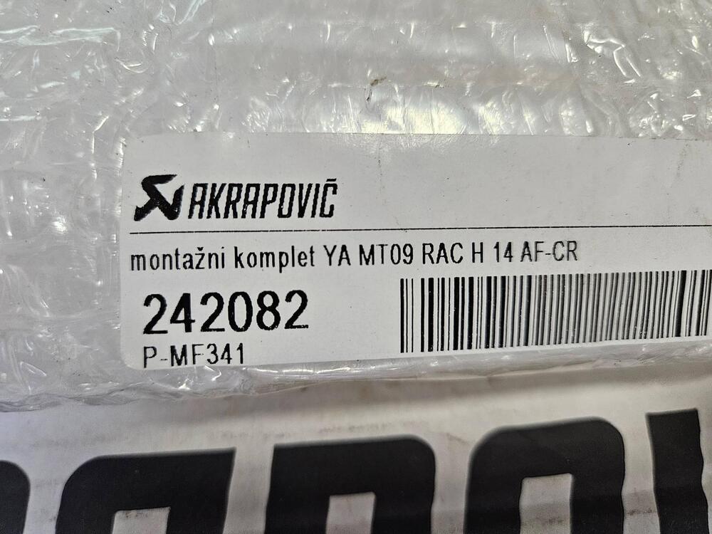 SCARICO AKRAPOVIC PER YAMAHA MT09 O TRACER (5)