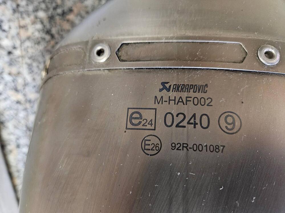 SCARICO AKRAPOVIC PER YAMAHA MT09 O TRACER (4)