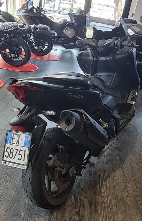 Yamaha T-Max 560 (2020 - 21) (4)