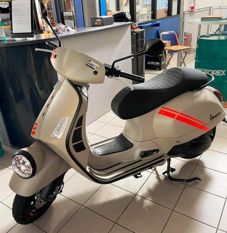 Vespa GTV 300 Hpe (2023 - 24) (2)