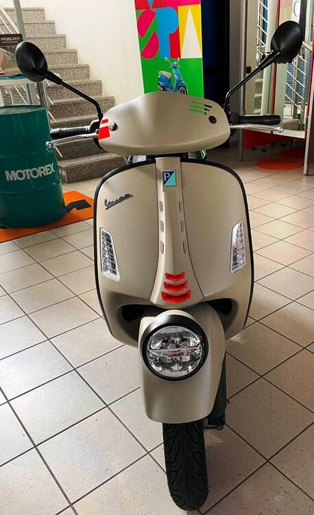 Vespa GTV 300 Hpe (2023 - 24) (4)