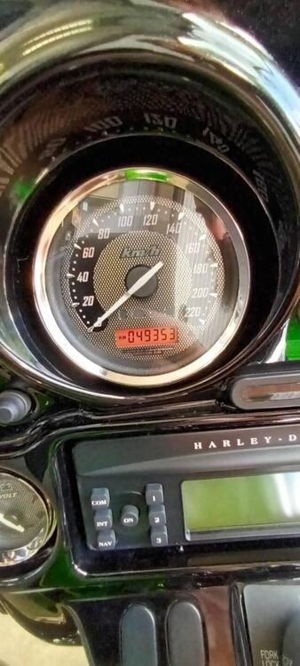 Harley-Davidson 1800 Street Glide (2010 - 11) - FLHXSE (4)