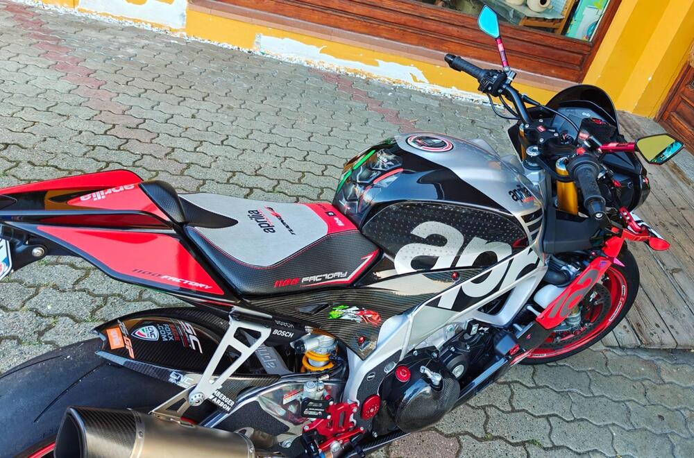 Aprilia Tuono 1100 V4 Factory (2017 - 18) (3)