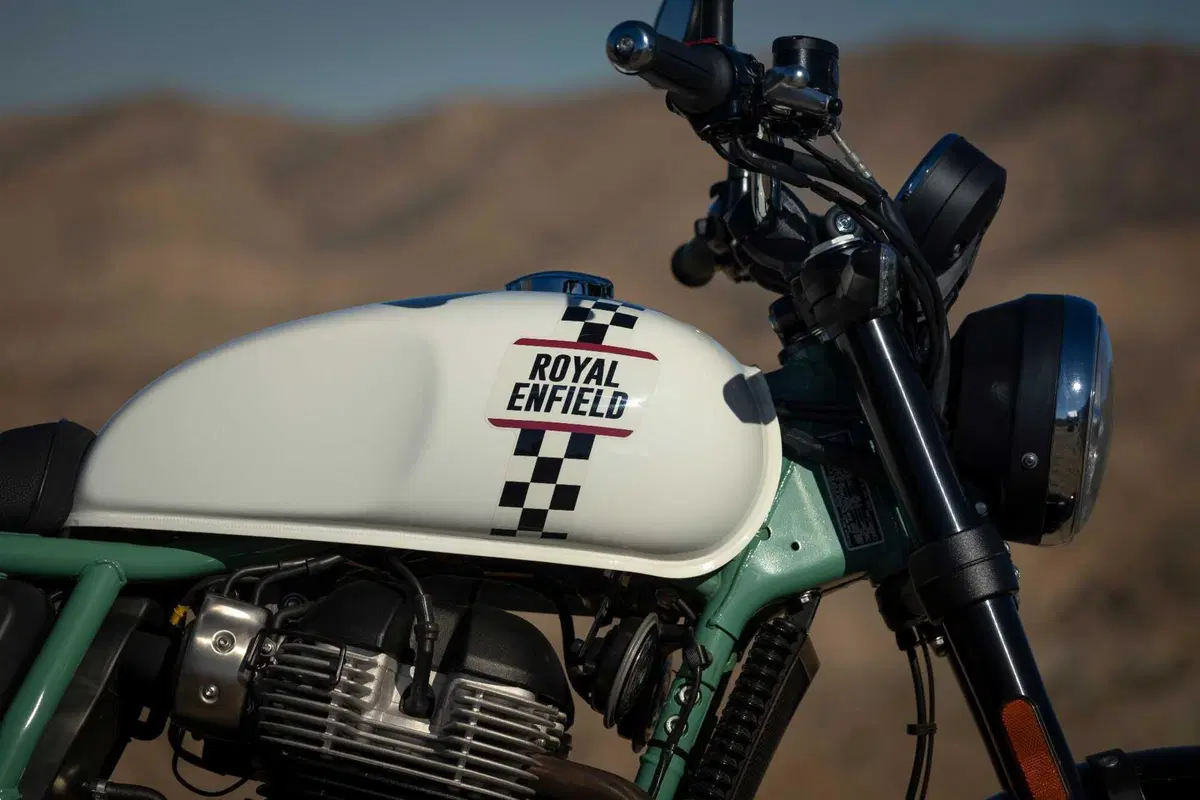 Svelata la nuova Royal Enfield Bear 650 [GALLERY] (4)