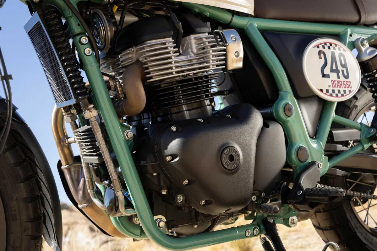 Svelata la nuova Royal Enfield Bear 650 [GALLERY] (9)
