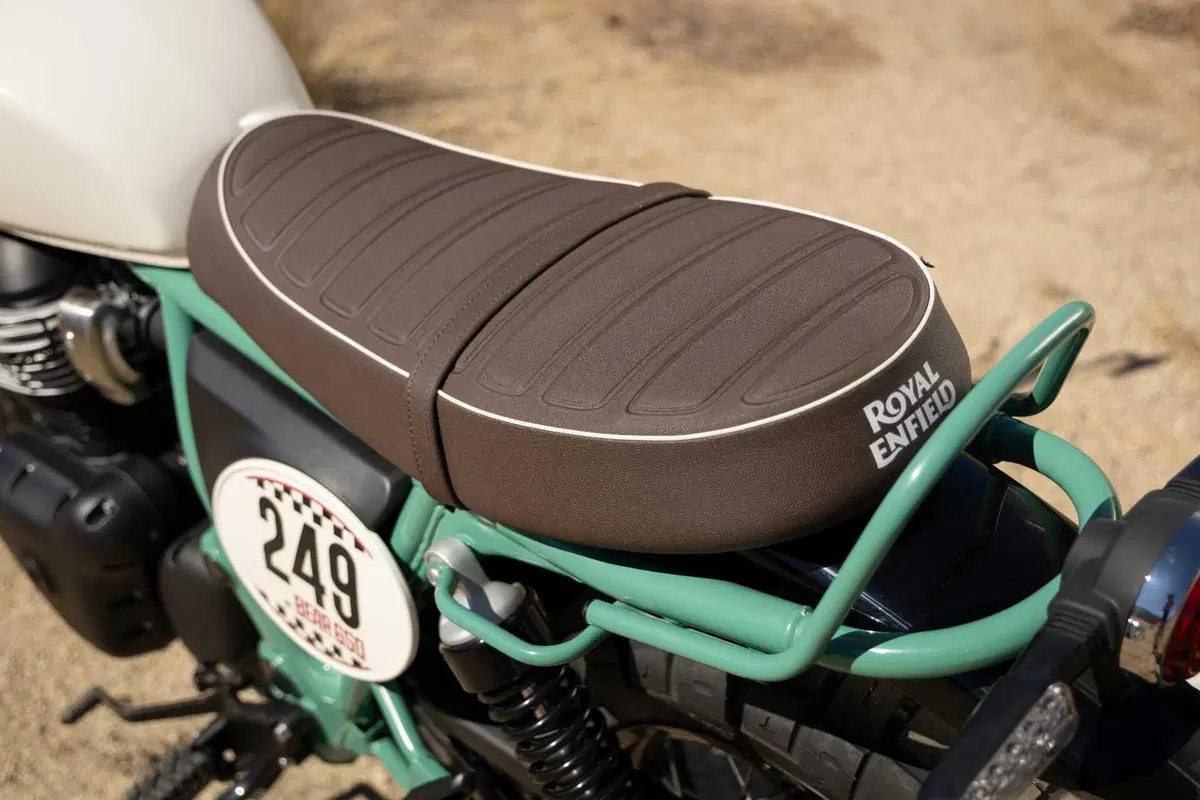 Svelata la nuova Royal Enfield Bear 650 [GALLERY] (12)