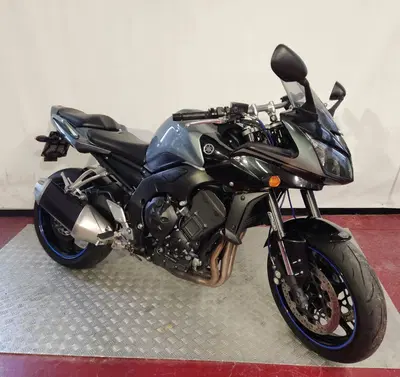 Yamaha FZ1 Fazer (2006 - 16) usata