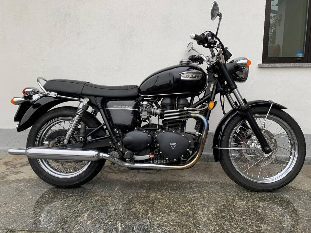 Triumph Bonneville (2007 - 16)