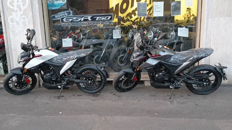 Malaguti Drakon 125 (2022 - 26) (4)
