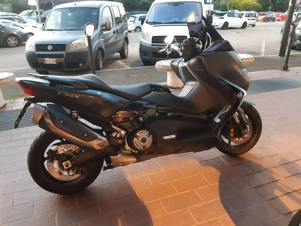 Yamaha T-Max 530 DX (2017 - 19) (2)