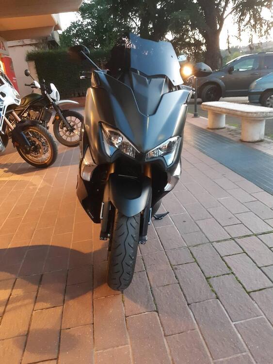 Yamaha T-Max 530 DX (2017 - 19) (4)