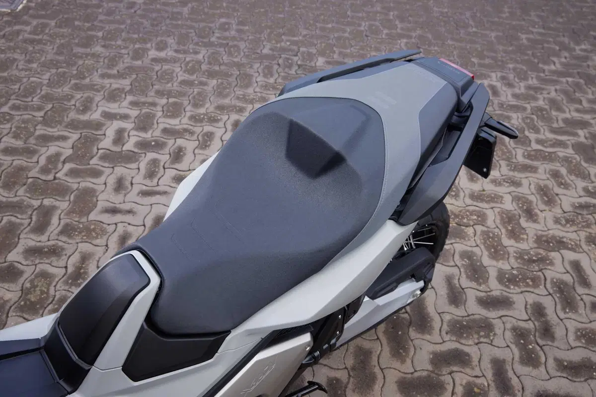 Honda X-ADV 750 2025 Vs Forza 750 2025 TEST: chi vince? [VIDEO & GALLERY] (9)