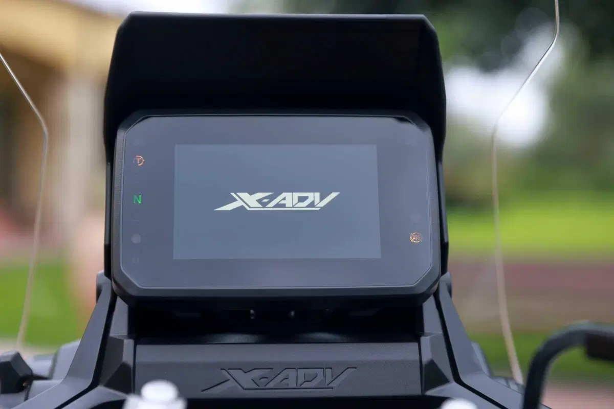 Honda X-ADV 750 2025 Vs Forza 750 2025 TEST: chi vince? [VIDEO & GALLERY] (12)