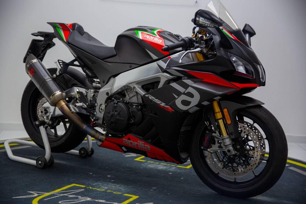 Aprilia RSV4 1100 Factory (2019 - 20) (3)