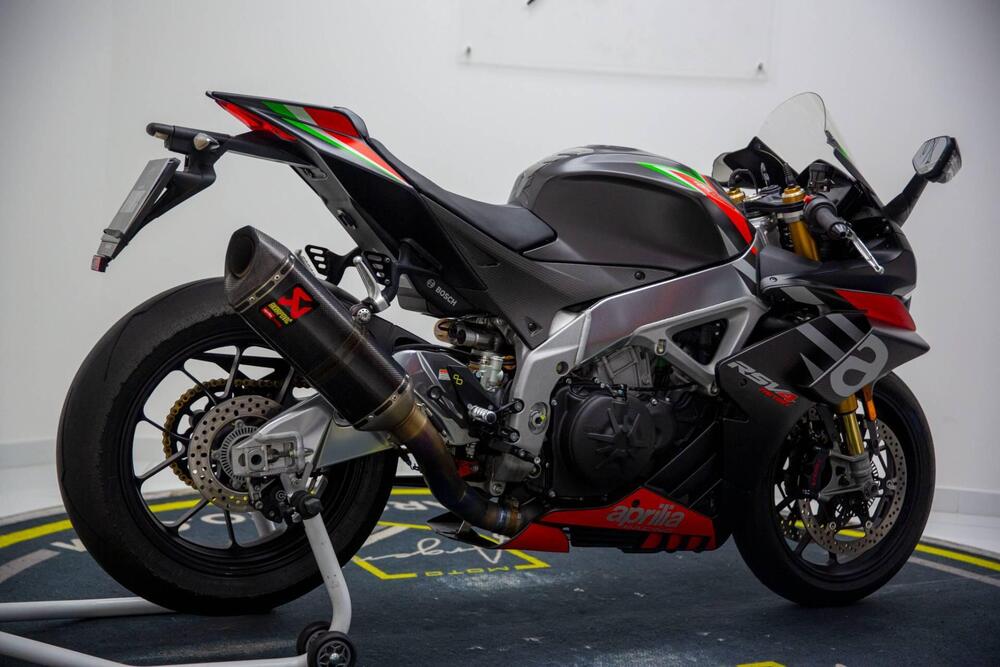 Aprilia RSV4 1100 Factory (2019 - 20) (4)