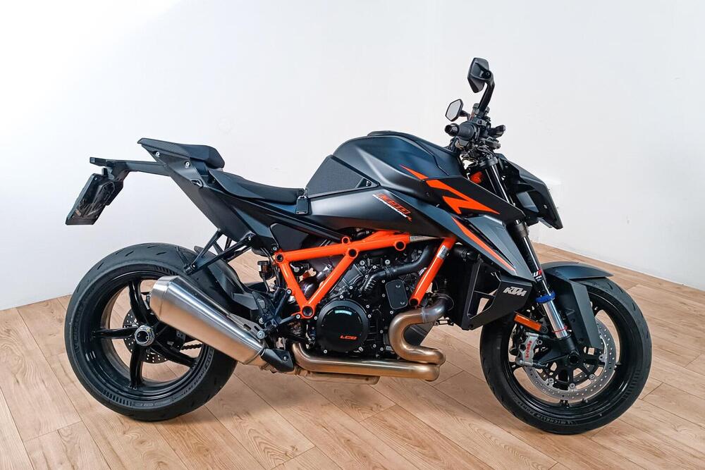 KTM 1390 Super Duke R EVO (2024)